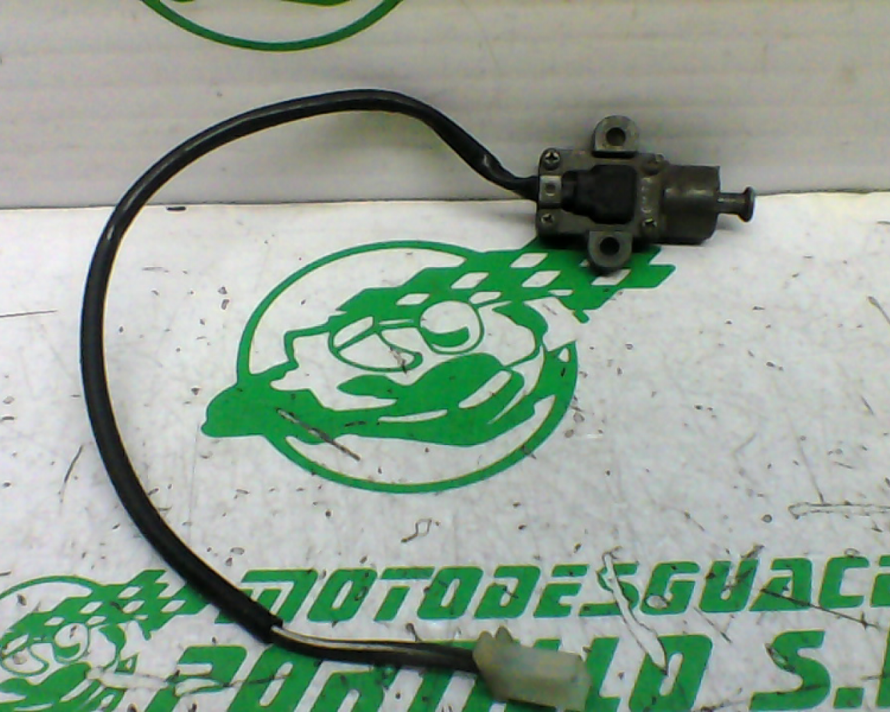 Sensor de patilla lateral Suzuki Burgman 125 (2002-2006)