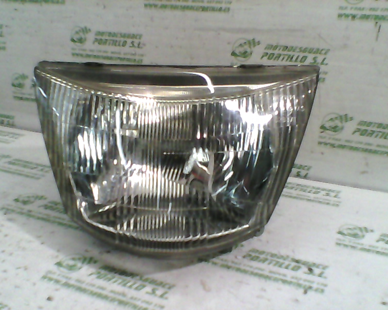 Faro delantero Suzuki Burgman 250 (1999-2001)