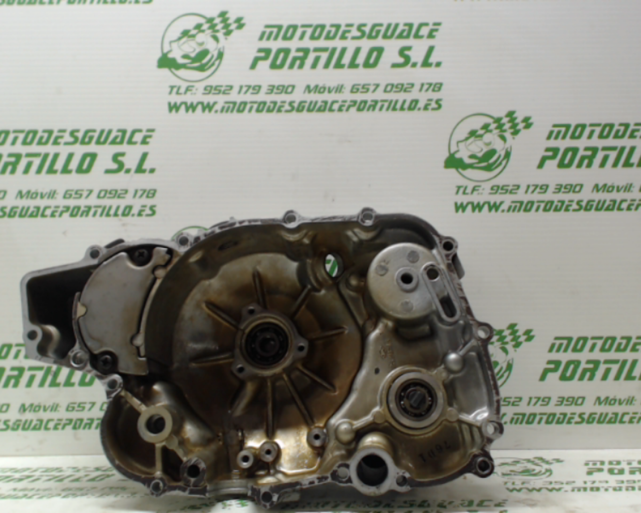 Tapa de encendido con bomba de agua Suzuki Burgman 250 i (2005-2009)