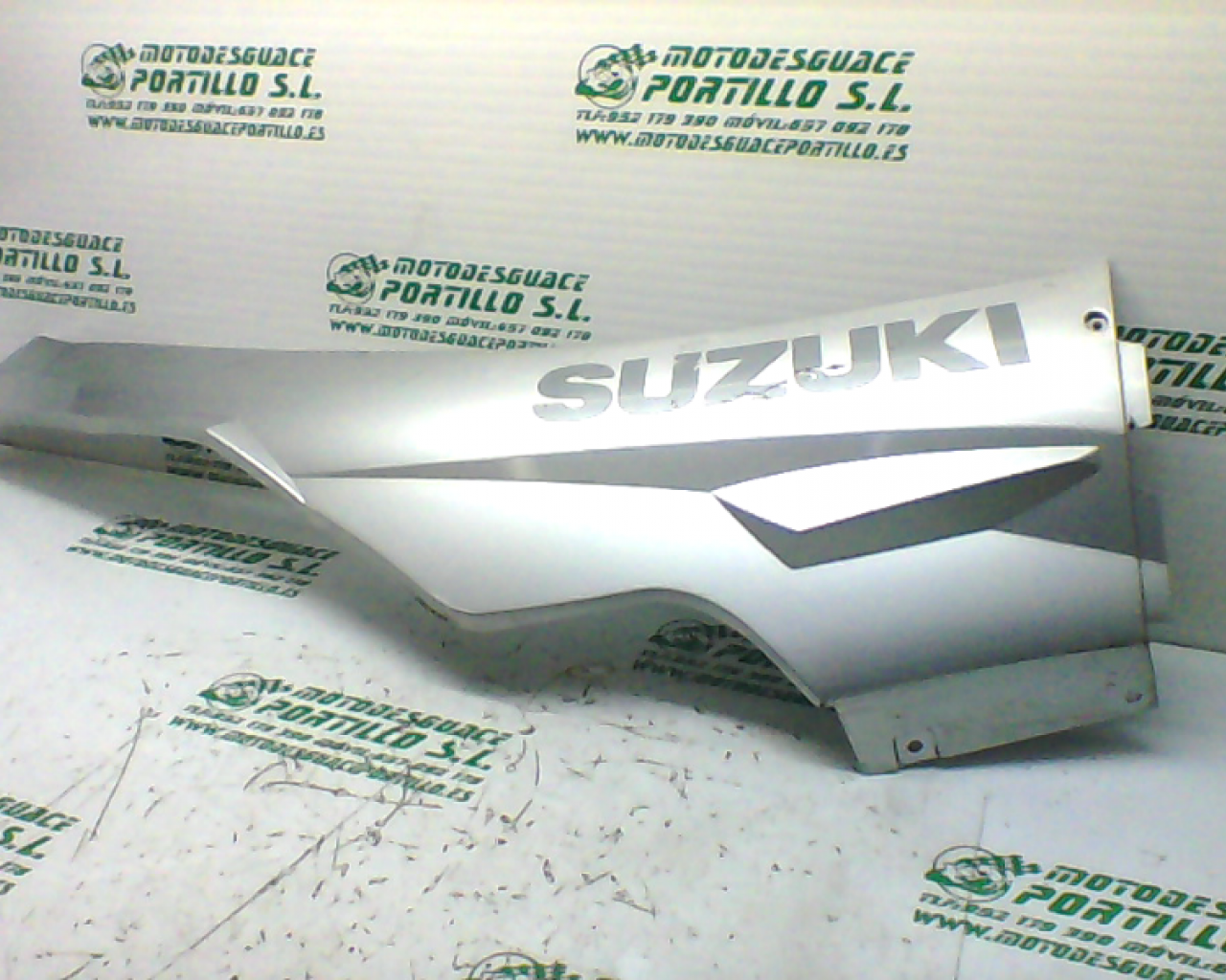 Quilla derecha Suzuki Estilete  50 (2000-2001)