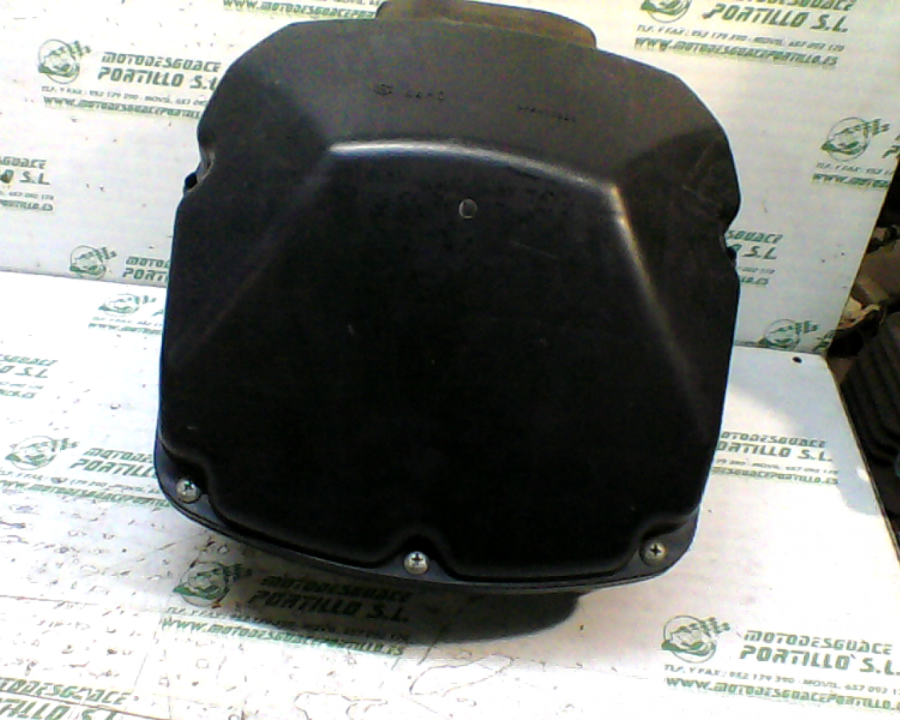 Caja de filtro  Suzuki GLADIUS SFV 650 I (2009-2011)