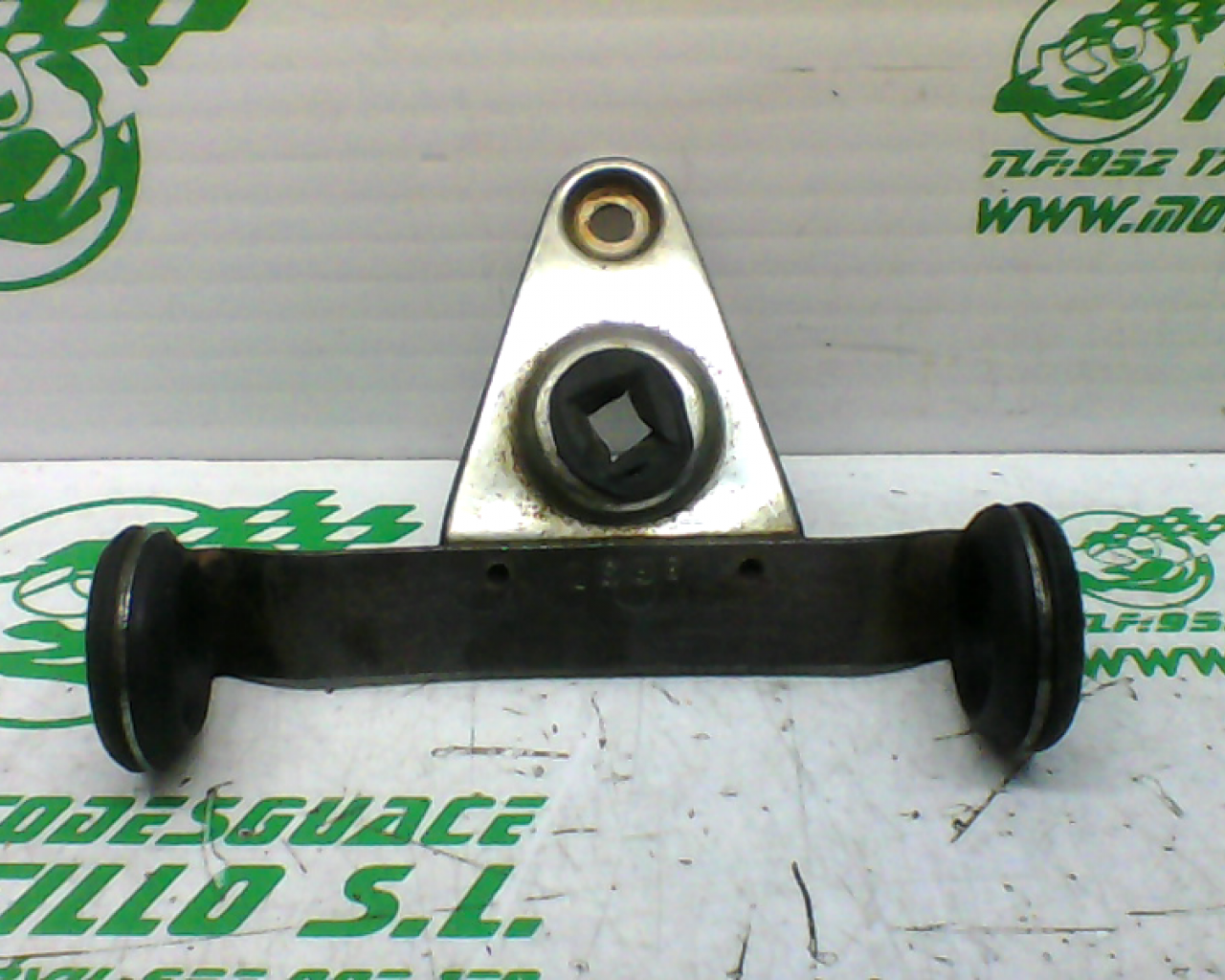 Soporte de faro Suzuki GN 250 (1999-2000)