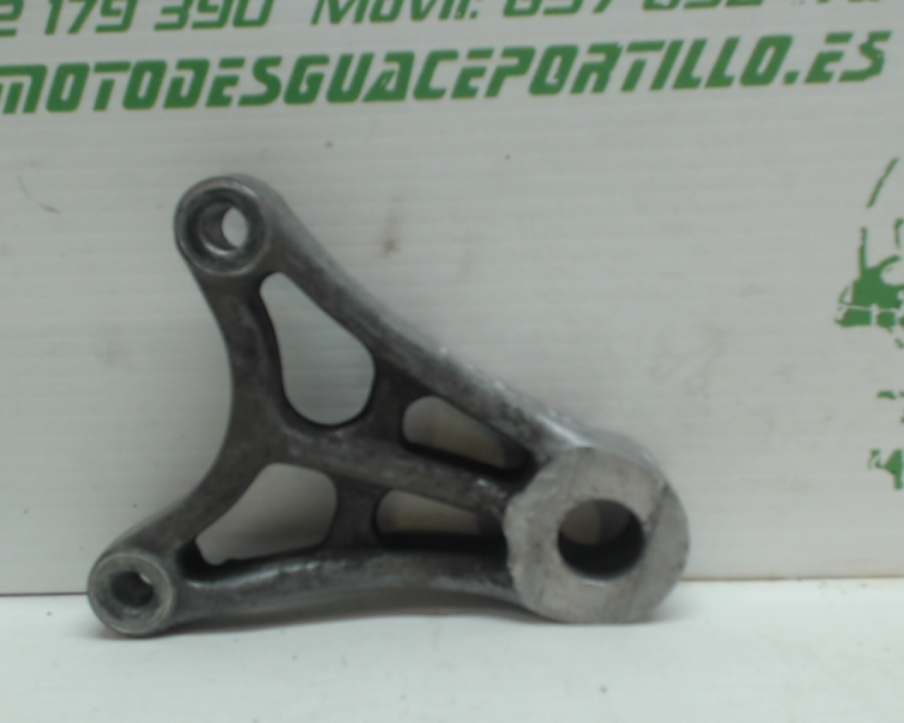 Soporte de pinza freno trasera Suzuki GS 500 E (1990-2000)