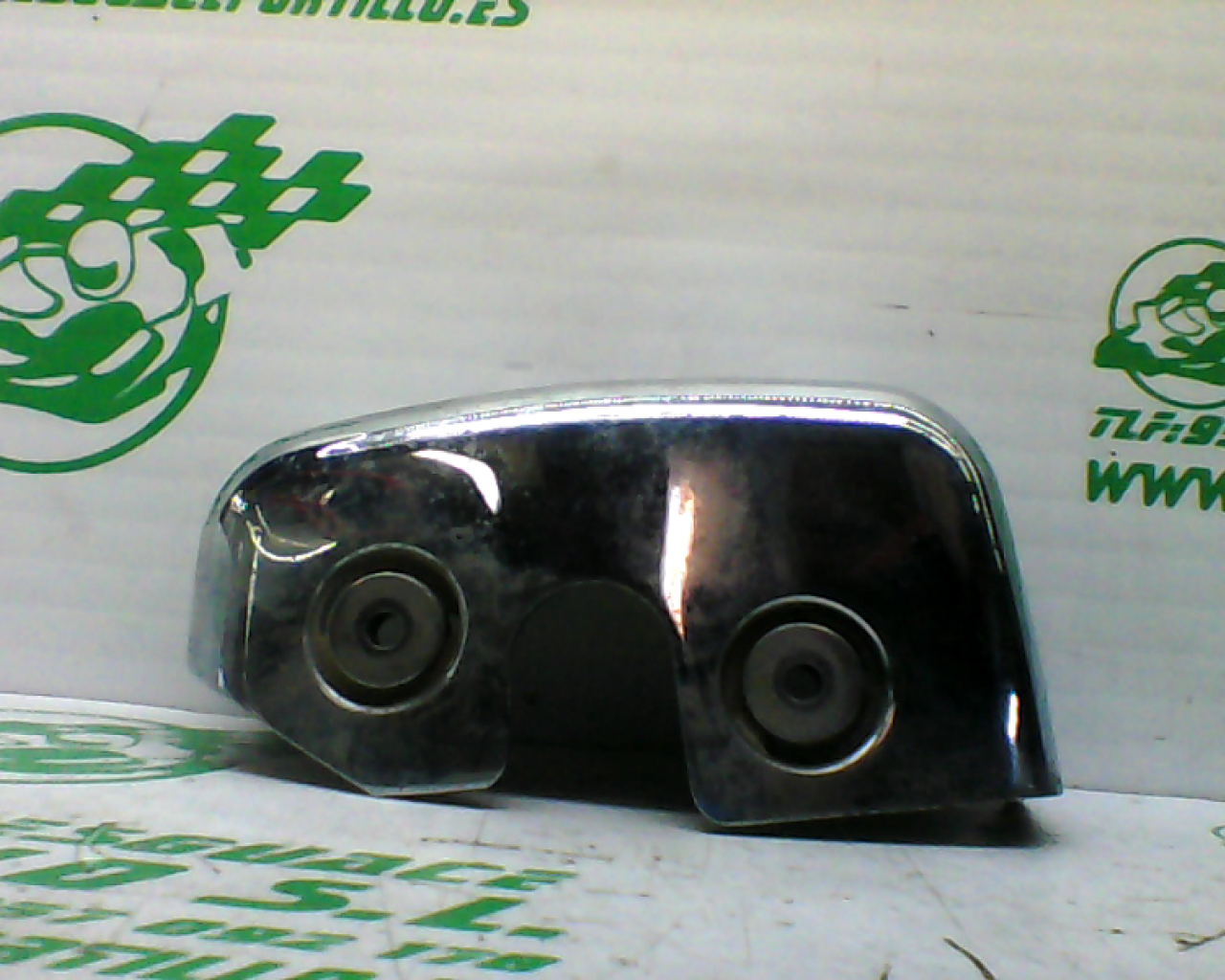 Embellecedor cilindro derecho Suzuki Intruder 250 (2006-2007)