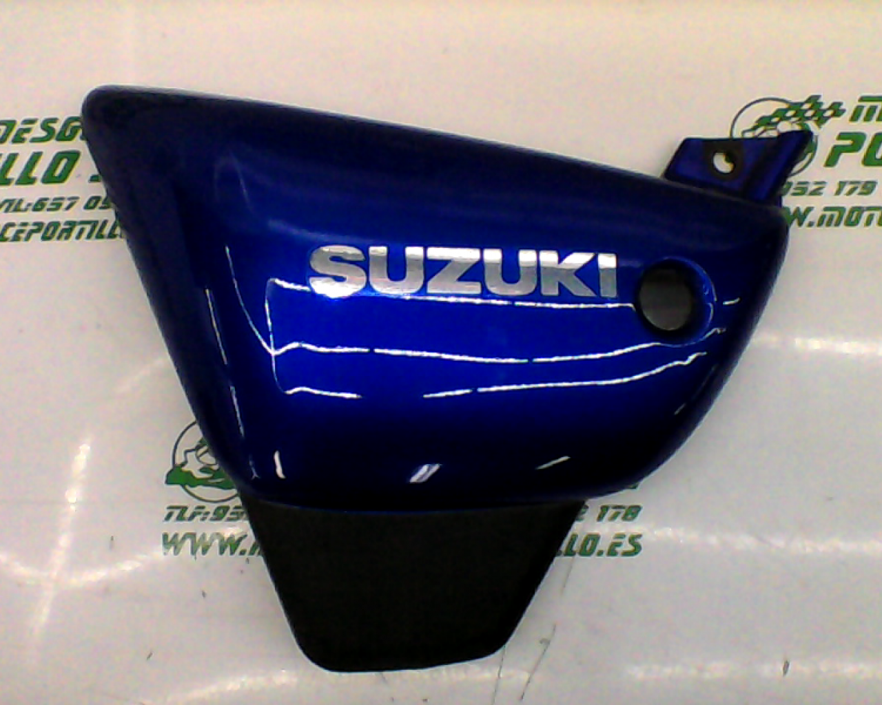 Carcasa lateral izquierda Suzuki Marauder 125 (2005-2006)
