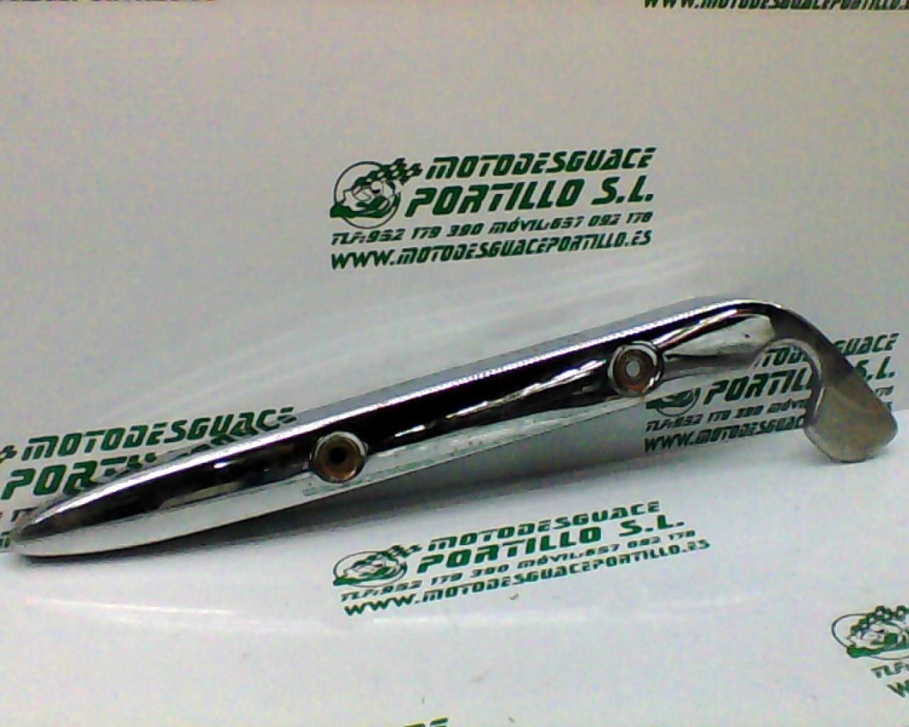 Embellecedor lateral derecho  Suzuki Marauder 125 (2005-2006)