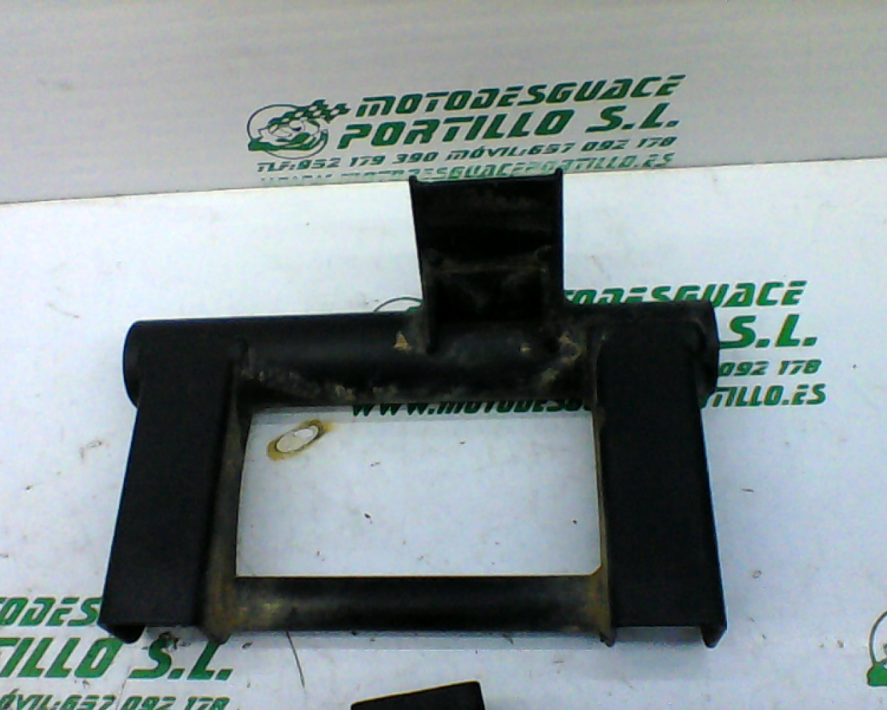 Soporte de motor Suzuki SIXTEEN 125 (2010-2011)