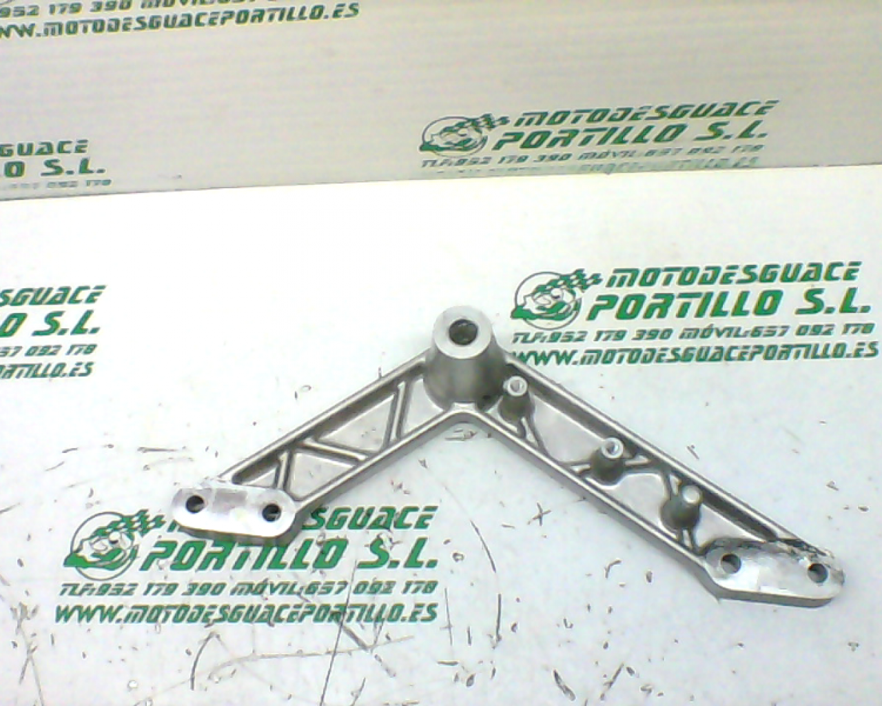 Soporte de motor Suzuki V Strom 650 (2005-2007)