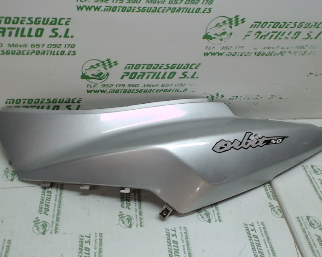 Carcasa lateral izquierda Sym Orbit 50 4T (2007-2009)