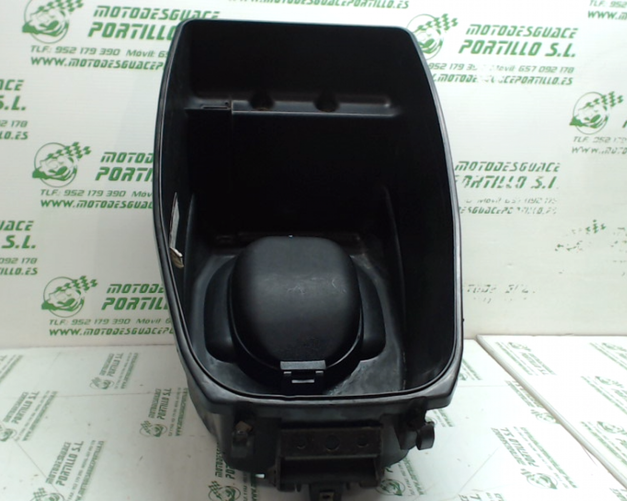 Porta-casco Sym Orbit 50 4T (2007-2009)