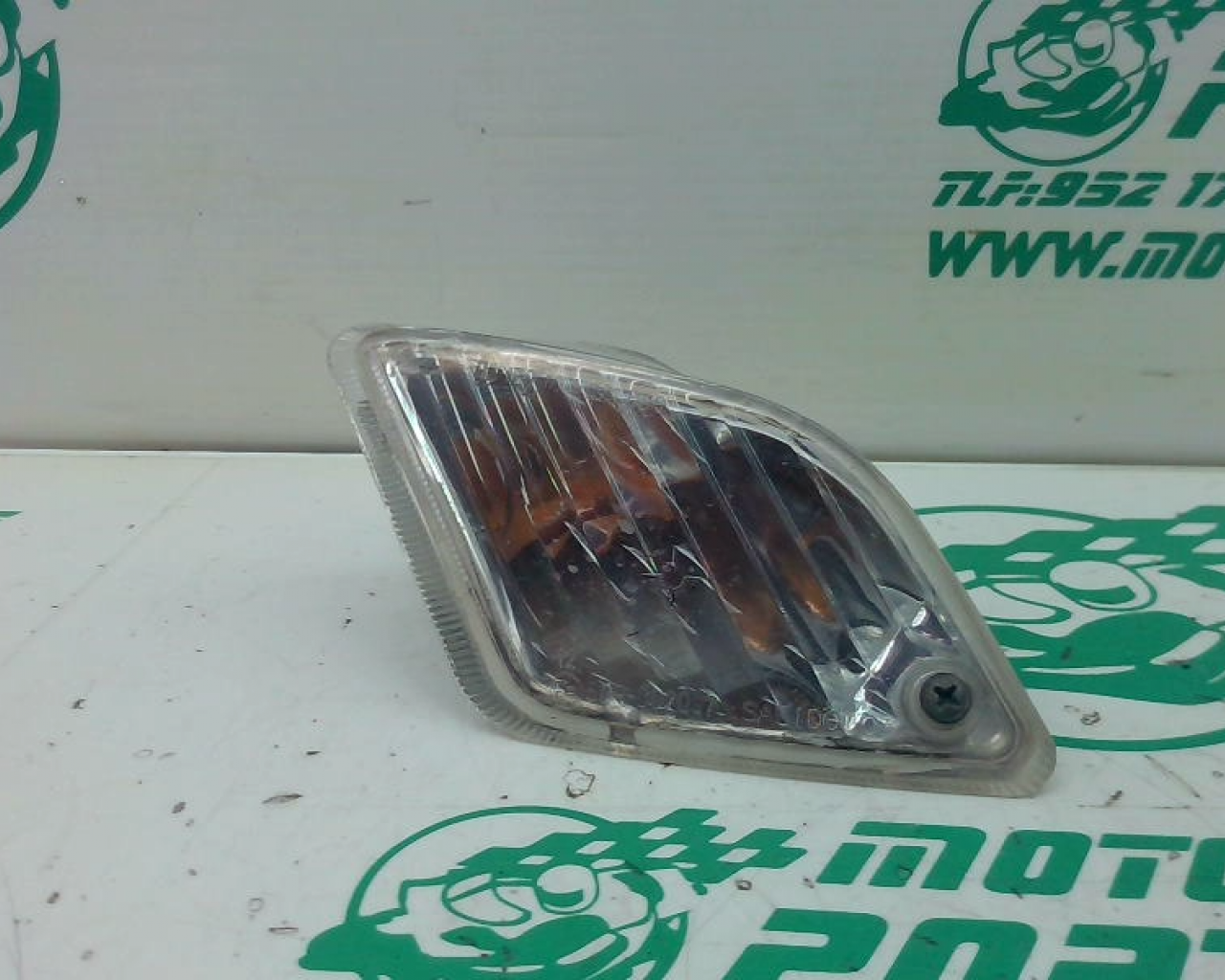 Intermitente trasero izquierdo Vespa Granturismo 125 (2005-2006)