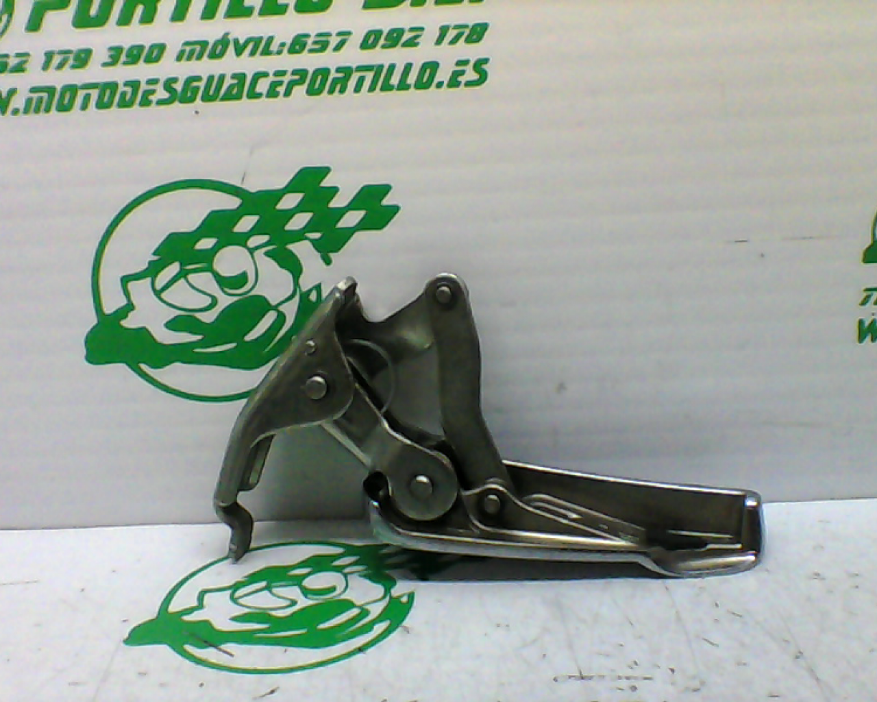 Estribera trasera derecha con reposapies Vespa GT 200 L (2004-2006)