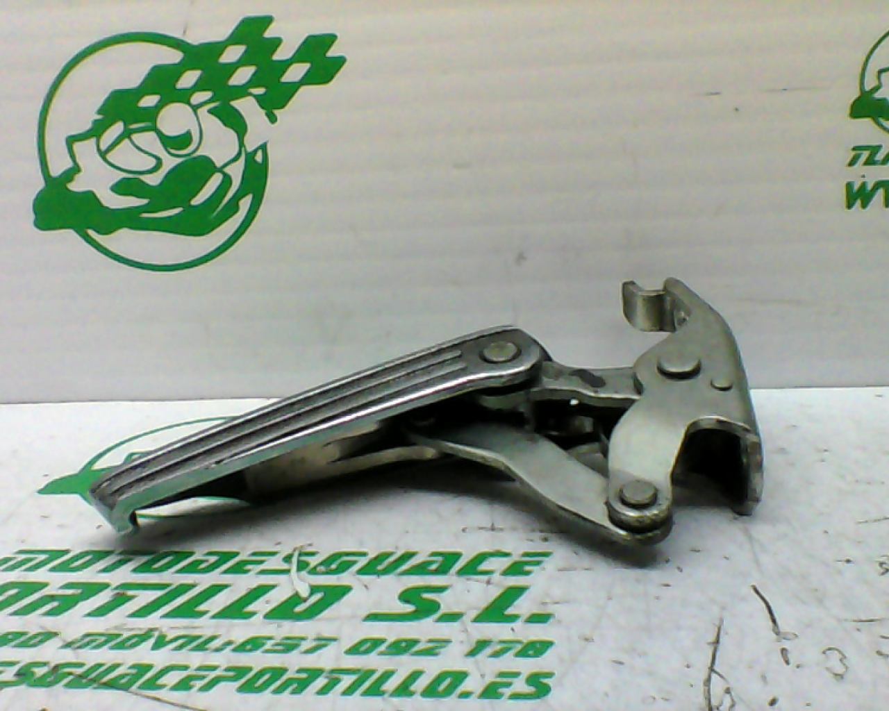 Estribera trasera izquierda con reposapies  Vespa GT 200 L (2004-2006)