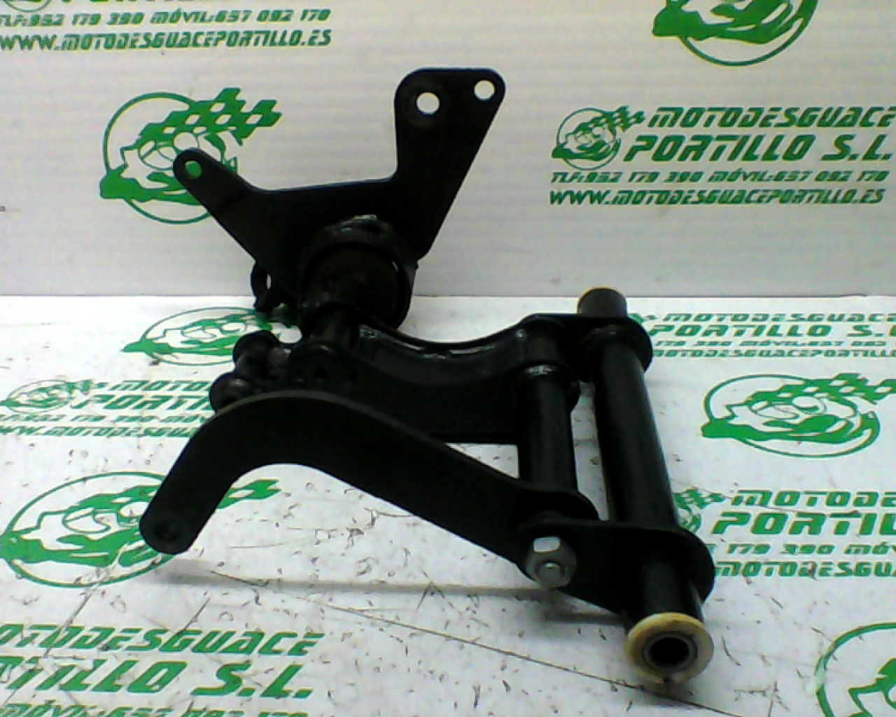 Soporte de motor Vespa GT 200 L (2004-2006)