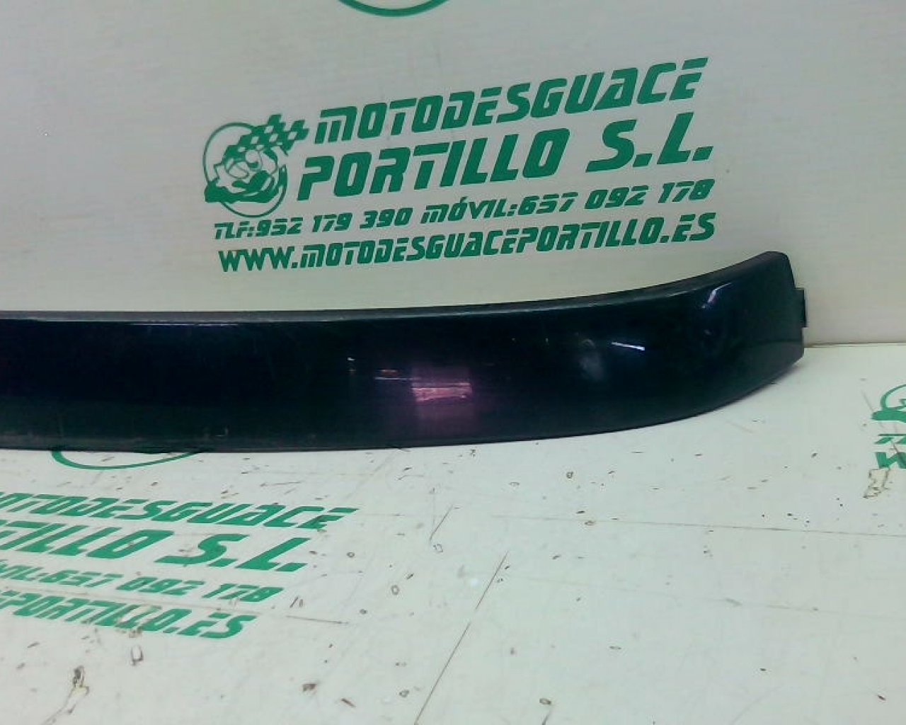 Carcasa lateral trasera derecha Vespa LX 125 (2006-2009)