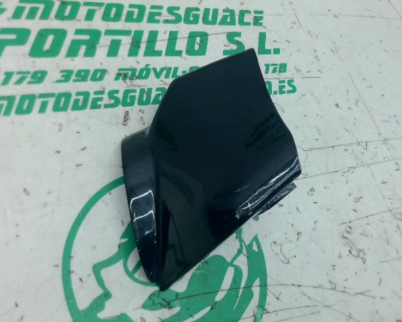 Quilla izquierda trasera Vespa LX 125 (2006-2009)
