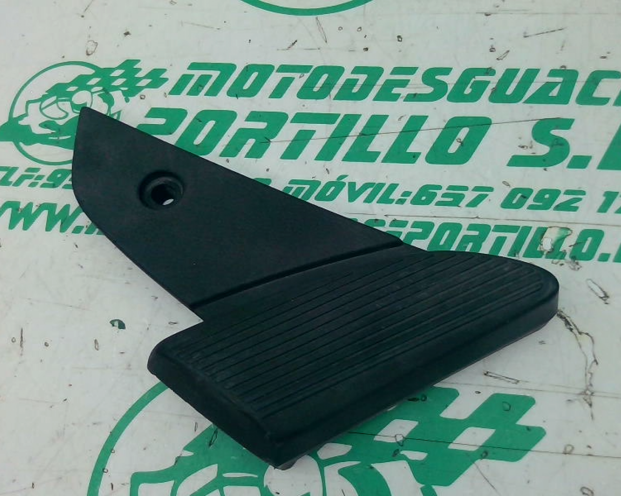 Reposapies trasero derecho Vespa LX 125 (2006-2009)