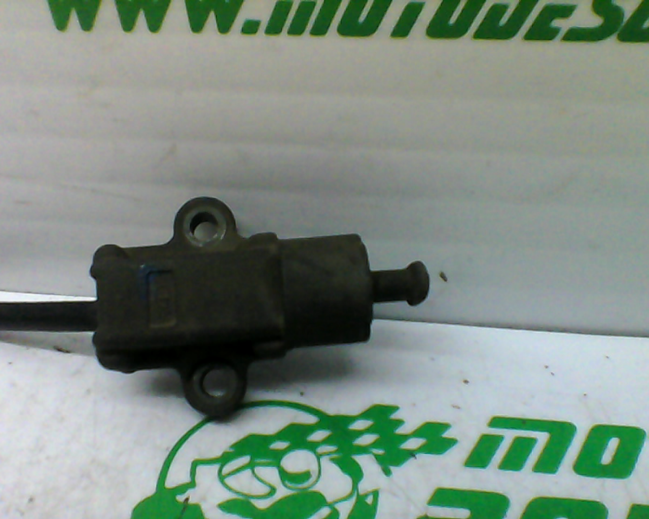 Sensor de patilla lateral Yamaha Cygnus flame 125 (1997-1999)