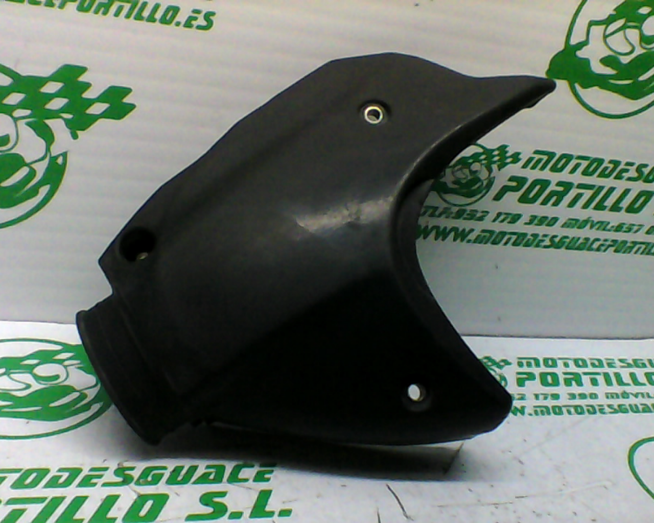 Embellecedor de tapa cárter Yamaha Cygnus x 125  (2004-2004)