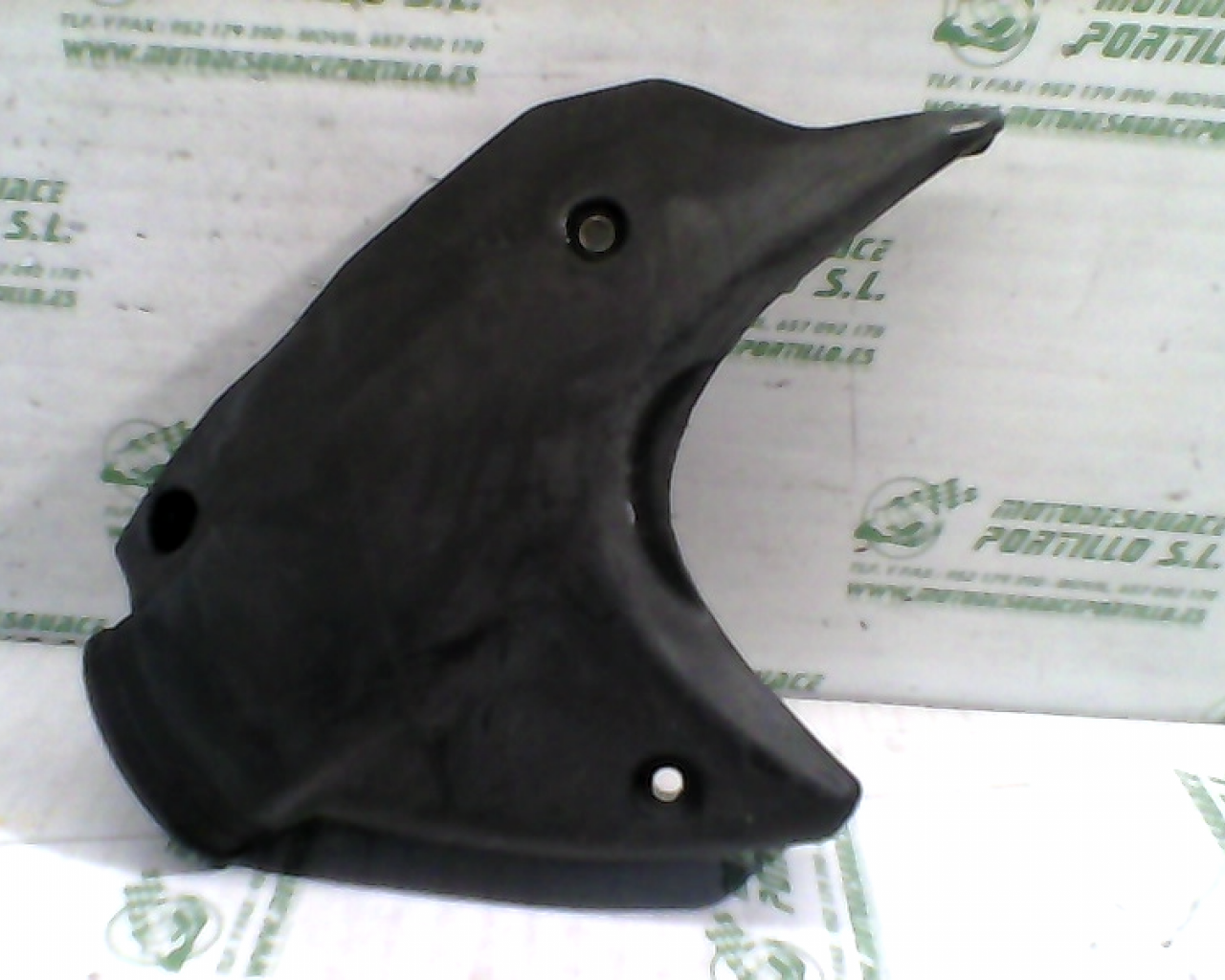 Embellecedor de tapa cárter Yamaha Cygnus x 125  (2004-2004)