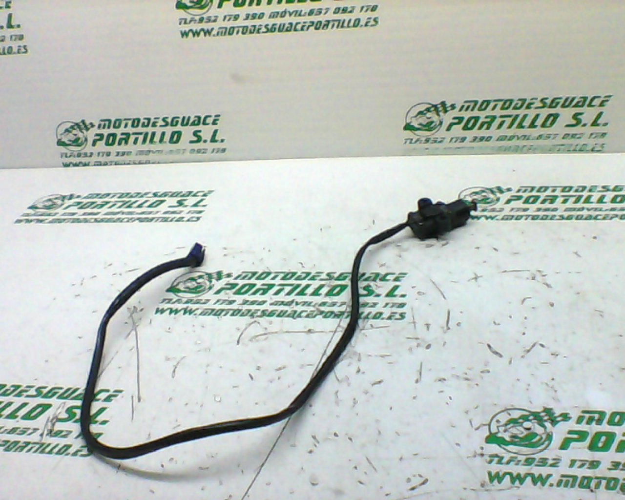 Sensor de patilla lateral Yamaha FZ1-N (2007-2009)