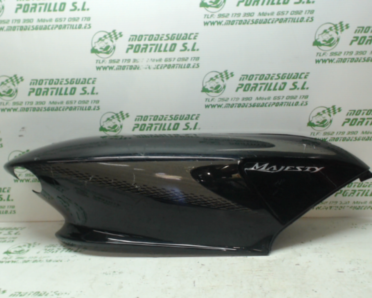 Carcasa lateral trasera derecha Yamaha Majesty 125 (2005-2007)