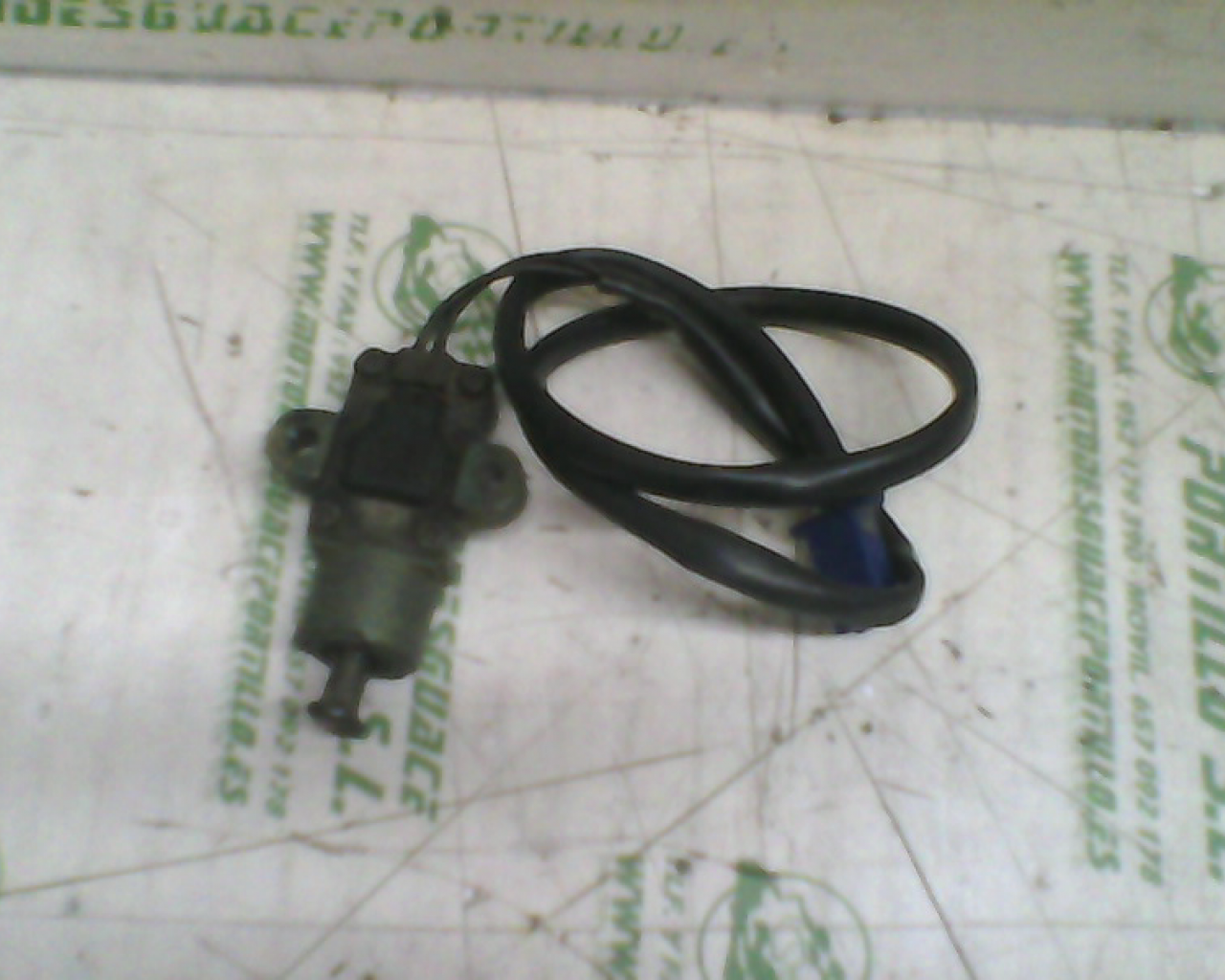 Sensor de patilla lateral Yamaha Majesty 125 (2005-2007)