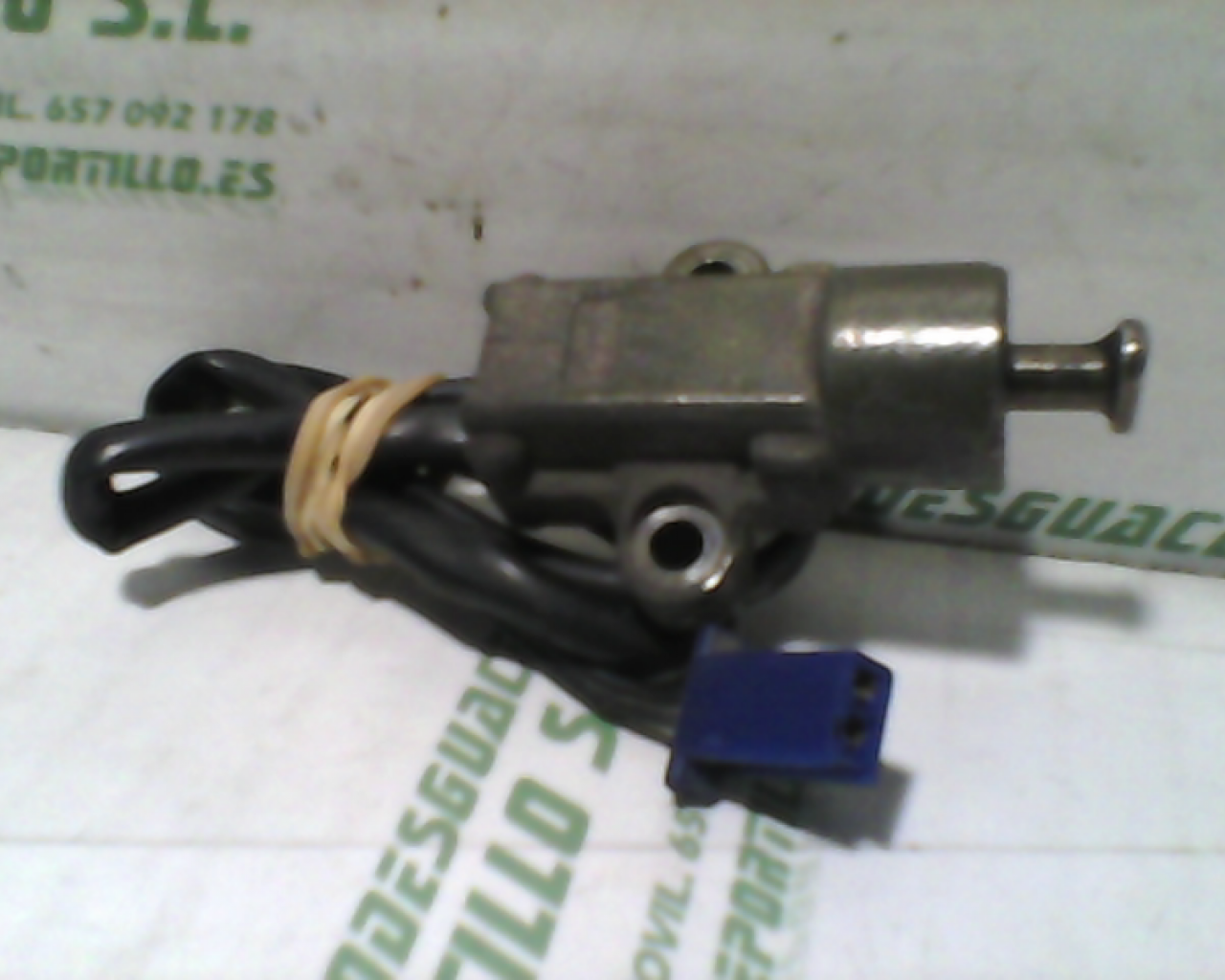 Sensor de patilla lateral Yamaha Majesty 125 (2005-2007)