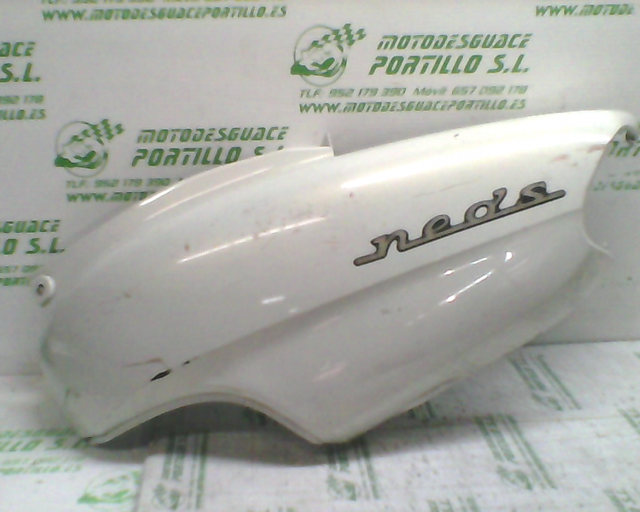 Carcasa lateral izquierda Yamaha Neos  50 (1998-1999)