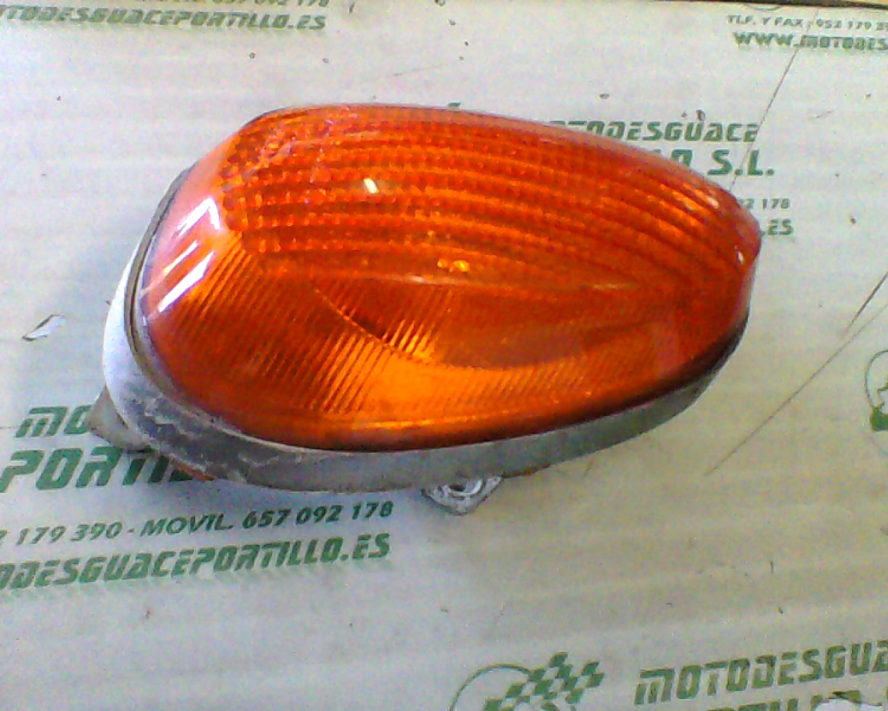 Intermitente trasero derecho Yamaha Neos  50 (1998-1999)