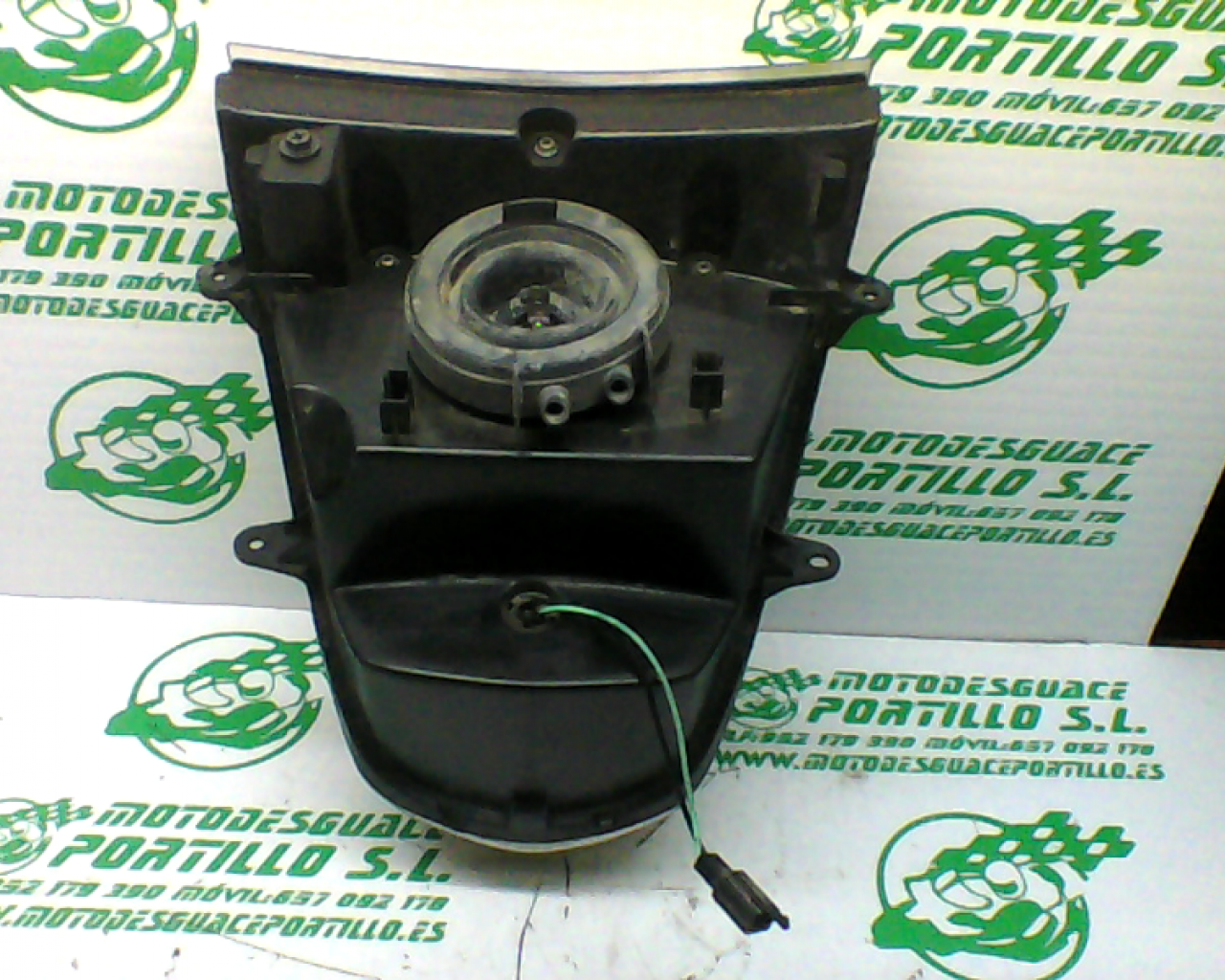 Faro delantero Yamaha VITY 125 (2010-2011)