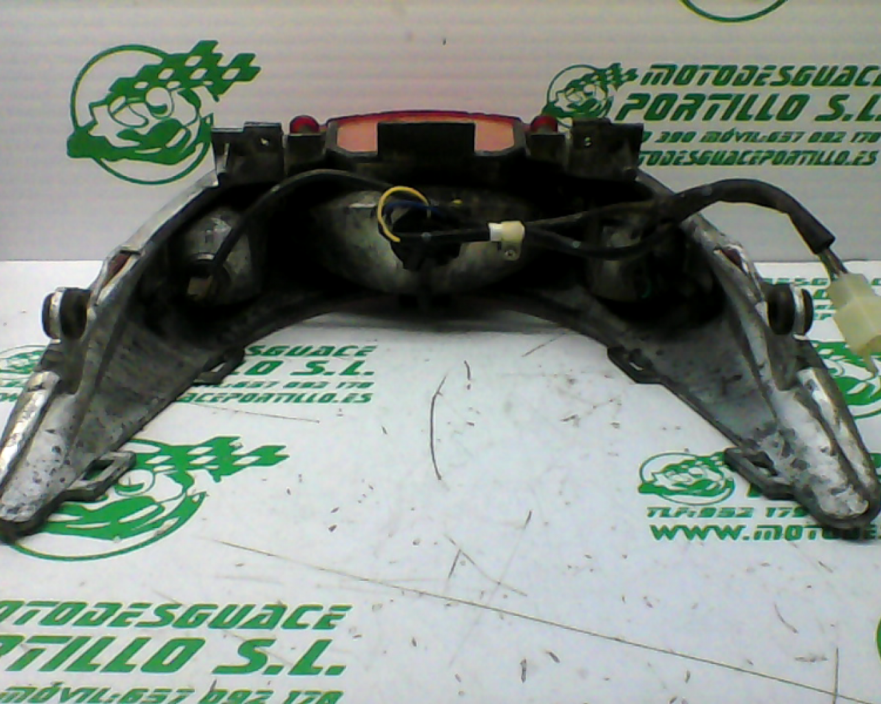 Piloto trasero Yamaha VITY 125 (2010-2011)