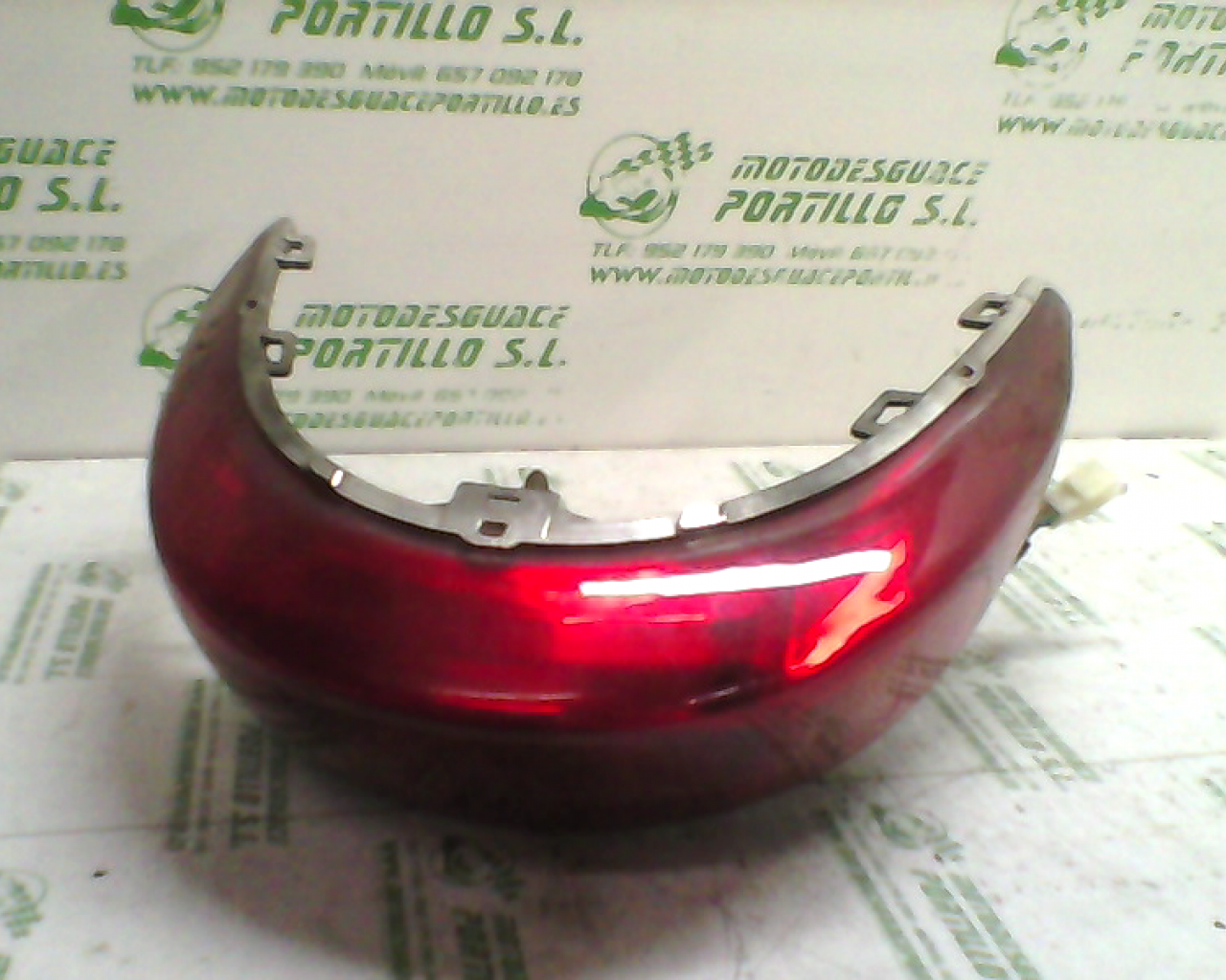 Piloto trasero Yamaha VITY 125 (2010-2011)