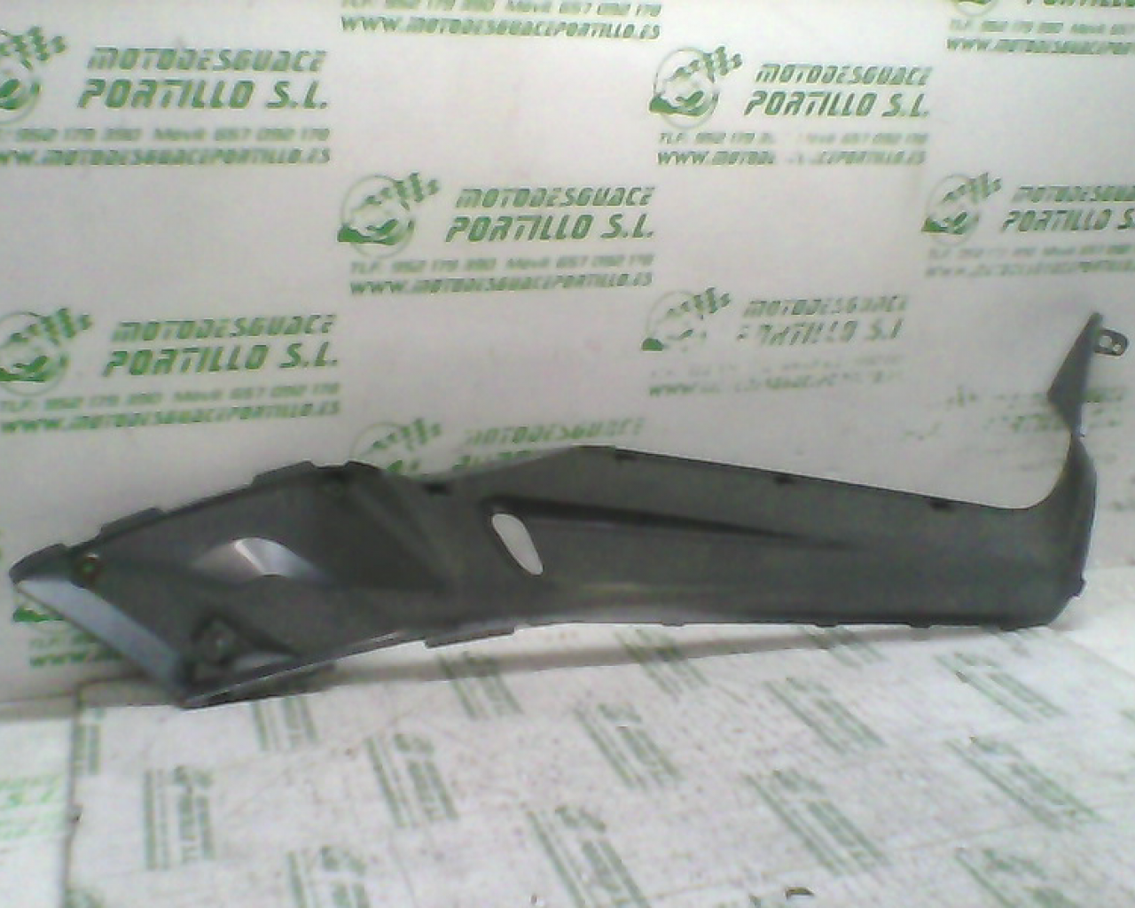 Carcasa lateral izquierda Yamaha X MAX 125 (2006-2007)