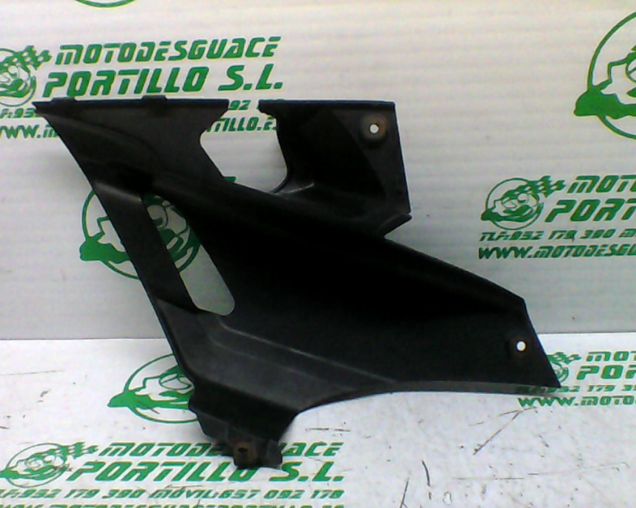 Quilla izquierda trasera Yamaha X MAX 125 (2006-2007)