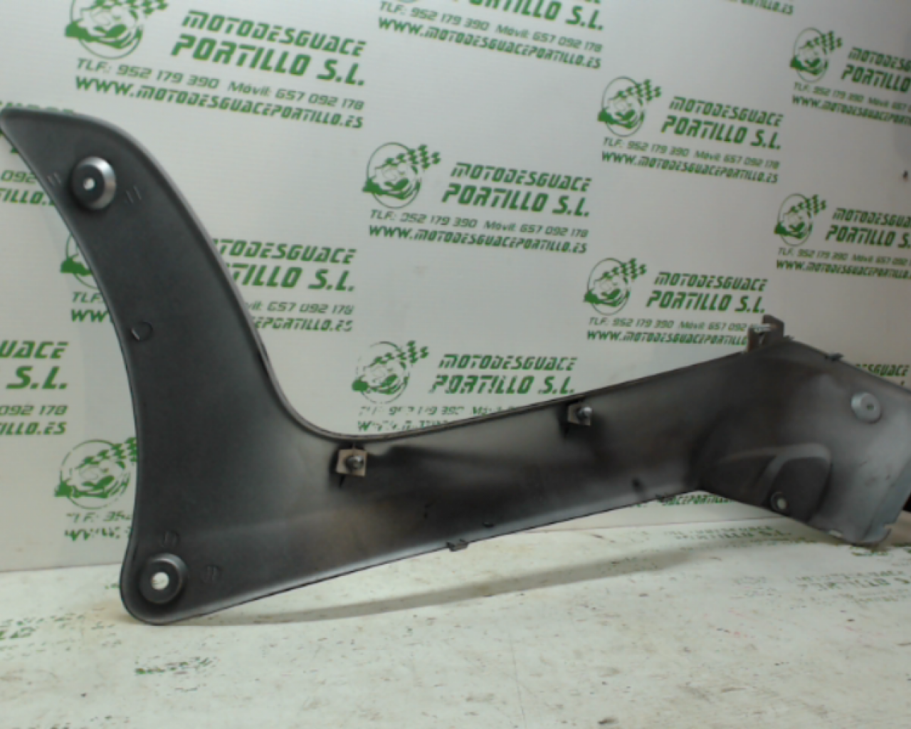 Carcasa lateral derecha Yamaha Xcity 250 (2010-2012)