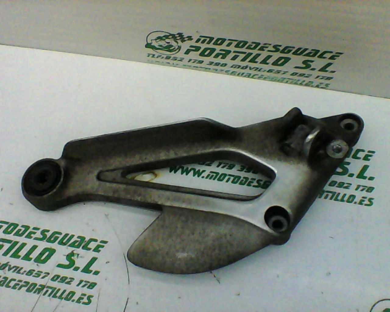 Estribera delantera izquierda Yamaha XJ 600 S DIVERSION (1992-1996)