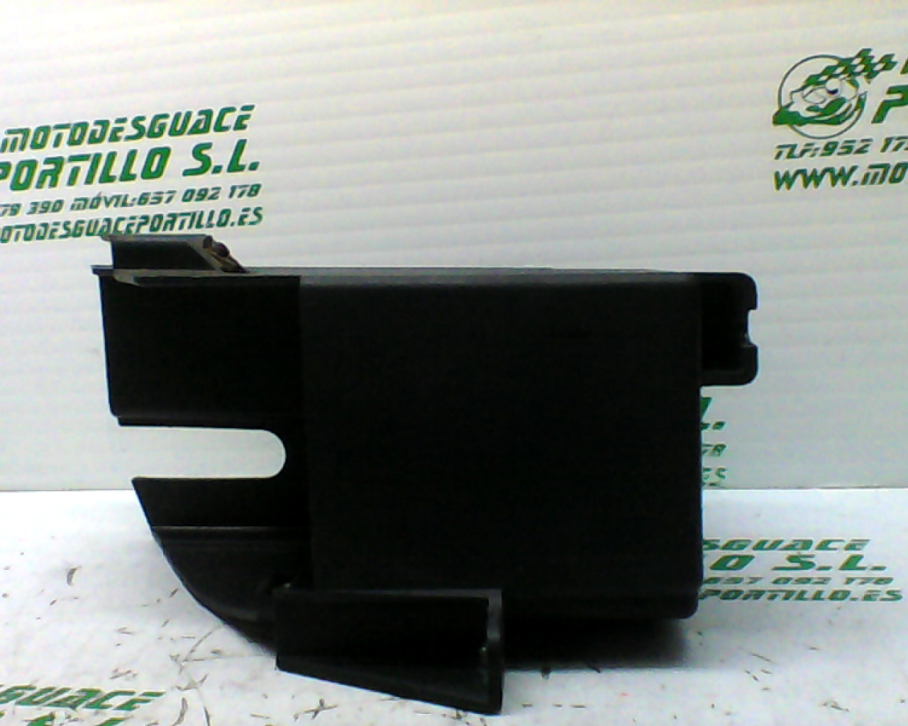 Caja batería Yamaha XMAX 250 (2005-2007)