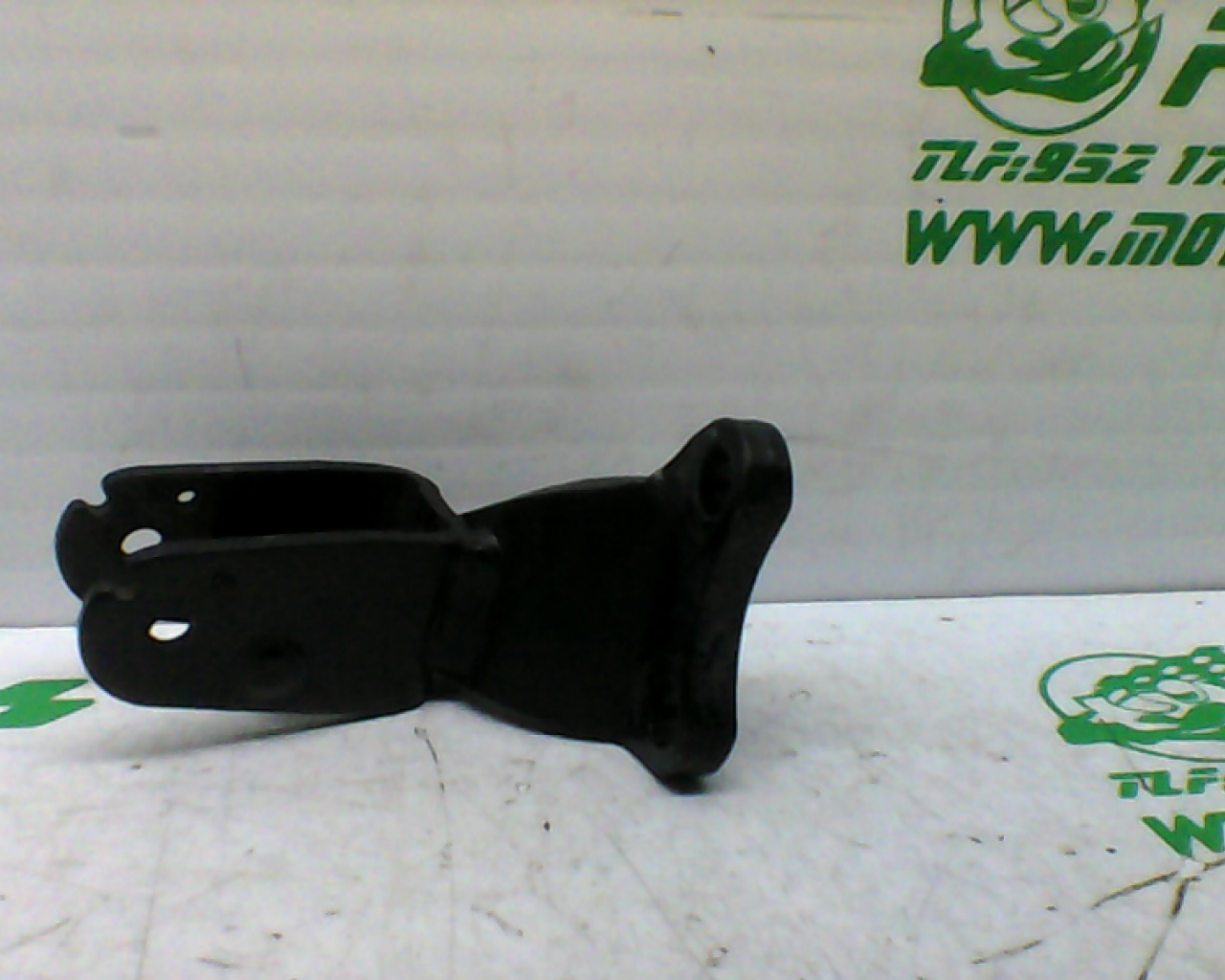 Estribera trasera izquierda Yamaha XMAX 250 (2005-2007)