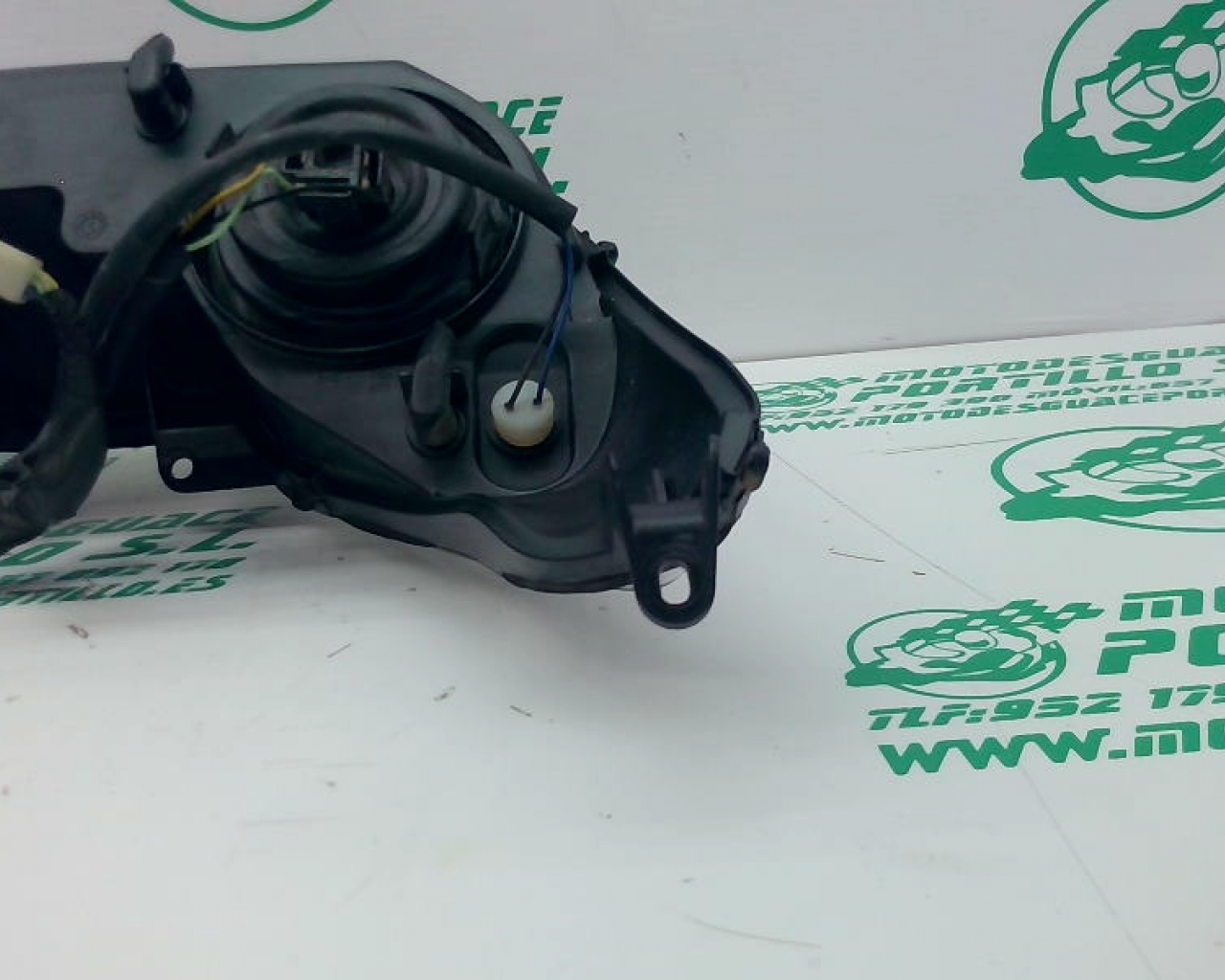 Faro delantero Yamaha XMAX 250 (2005-2007)