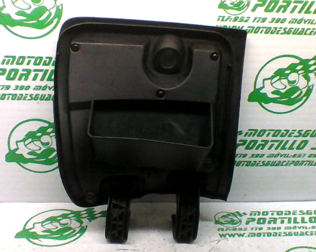 Puerta de guantera Yamaha XMAX 250 (2005-2007)