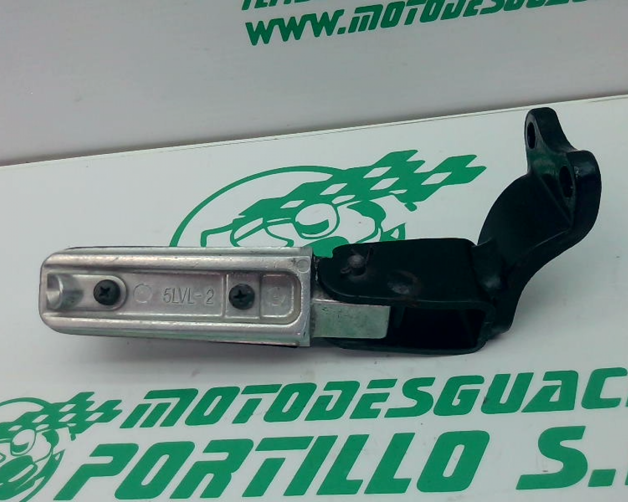 Estribera trasera izquierda con reposapies  Yamaha XMAX 250I (2007-2009)