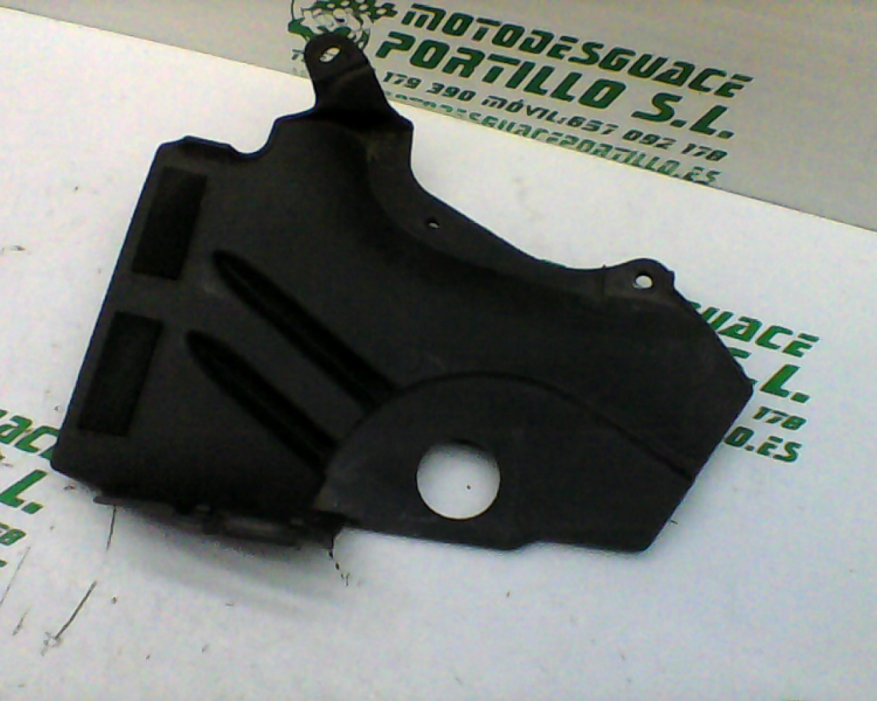 Embellecedor chasis izquierdo Yamaha YBR 125 i (2007-2008)