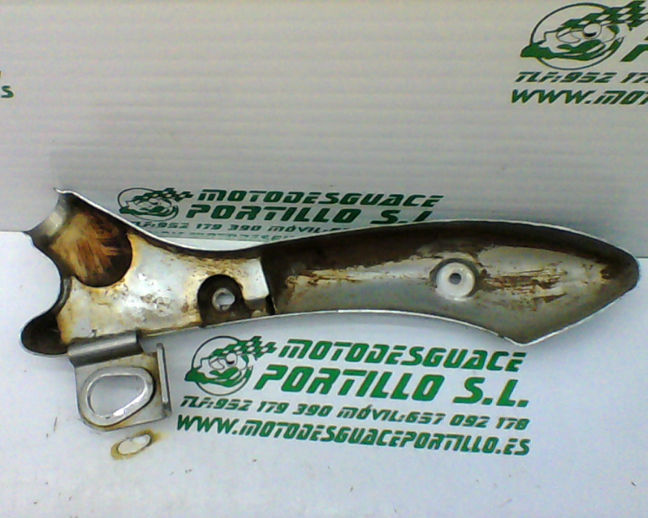 Embellecedor lateral izquierdo Yamaha YBR 125 i (2007-2008)